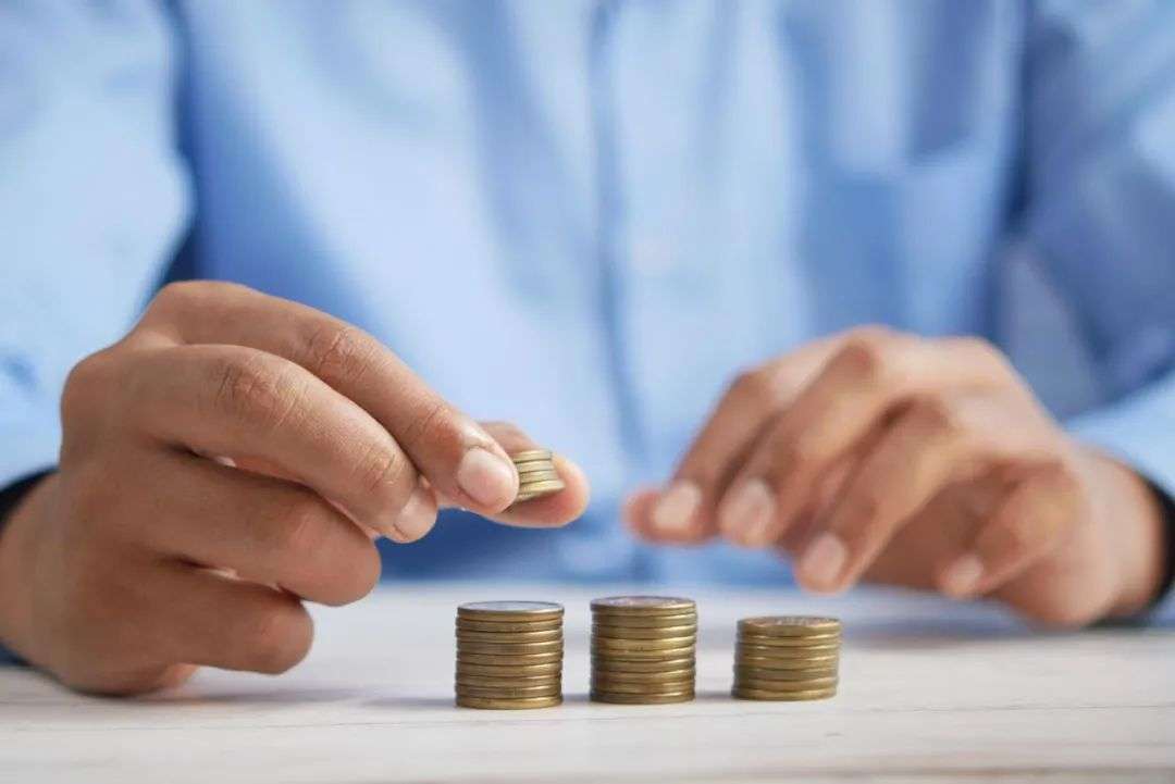 冰火新消費(fèi)：誰(shuí)已退場(chǎng)？誰(shuí)還在砸錢？